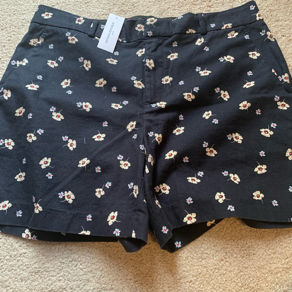 Banana republic blue yellow floral khaki shorts 8